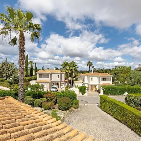 Villa Moradia 170 *