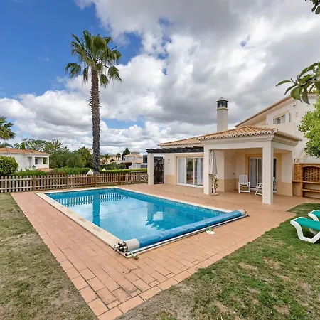 Villa Moradia 170